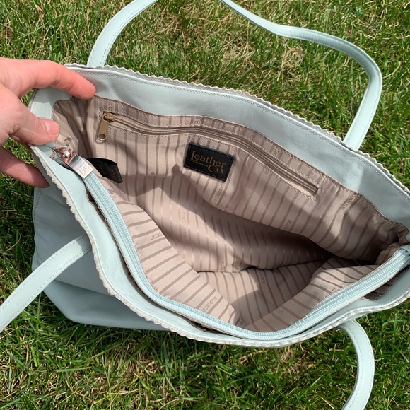 Liz Claiborne Leather Purse - Picture 2 of 3